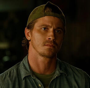 Garrett Hedlund as Benny